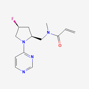 N-{[(2S,4S)-4-fluoro-1-(pyrimidin-4-yl)pyrrolidin-2-yl]methyl}-N-methylprop-2-enamide