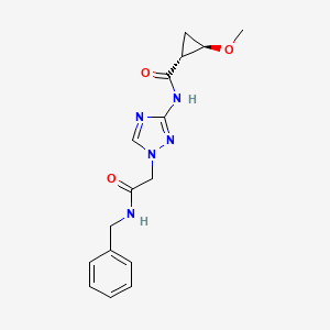 molecular formula C16H19N5O3 B7346146 (1R,2R)-N-[1-[2-(benzylamino)-2-oxoethyl]-1,2,4-triazol-3-yl]-2-methoxycyclopropane-1-carboxamide 