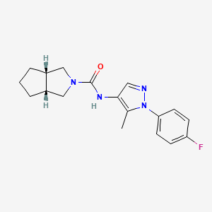 molecular formula C18H21FN4O B7346257 (3aR,6aS)-N-[1-(4-fluorophenyl)-5-methylpyrazol-4-yl]-3,3a,4,5,6,6a-hexahydro-1H-cyclopenta[c]pyrrole-2-carboxamide 