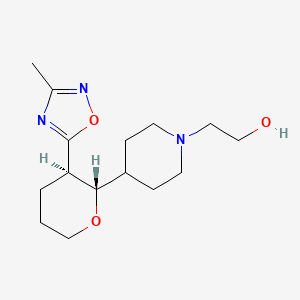 molecular formula C15H25N3O3 B7346270 2-[4-[(2S,3R)-3-(3-methyl-1,2,4-oxadiazol-5-yl)oxan-2-yl]piperidin-1-yl]ethanol 