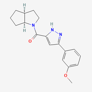 molecular formula C18H21N3O2 B7351522 [(3aS,6aS)-3,3a,4,5,6,6a-hexahydro-2H-cyclopenta[b]pyrrol-1-yl]-[3-(3-methoxyphenyl)-1H-pyrazol-5-yl]methanone 