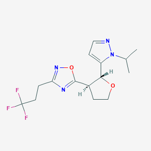 molecular formula C15H19F3N4O2 B7353017 5-[(2R,3R)-2-(2-propan-2-ylpyrazol-3-yl)oxolan-3-yl]-3-(3,3,3-trifluoropropyl)-1,2,4-oxadiazole 