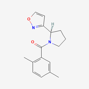 molecular formula C16H18N2O2 B7355561 (2,5-dimethylphenyl)-[(2R)-2-(1,2-oxazol-3-yl)pyrrolidin-1-yl]methanone 