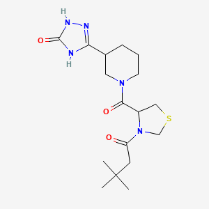 molecular formula C17H27N5O3S B7356989 3-[1-[3-(3,3-Dimethylbutanoyl)-1,3-thiazolidine-4-carbonyl]piperidin-3-yl]-1,4-dihydro-1,2,4-triazol-5-one 