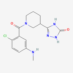 molecular formula C15H18ClN5O2 B7357406 3-[1-[2-Chloro-5-(methylamino)benzoyl]piperidin-3-yl]-1,4-dihydro-1,2,4-triazol-5-one 