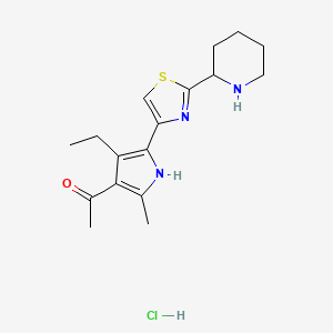 molecular formula C17H24ClN3OS B7359008 1-[4-ethyl-2-methyl-5-(2-piperidin-2-yl-1,3-thiazol-4-yl)-1H-pyrrol-3-yl]ethanone;hydrochloride 