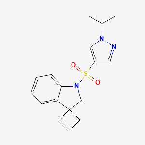 molecular formula C17H21N3O2S B7359678 1-(1-propan-2-ylpyrazol-4-yl)sulfonylspiro[2H-indole-3,1'-cyclobutane] 