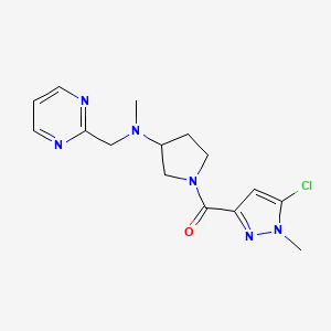 molecular formula C15H19ClN6O B7410235 (5-Chloro-1-methylpyrazol-3-yl)-[3-[methyl(pyrimidin-2-ylmethyl)amino]pyrrolidin-1-yl]methanone 