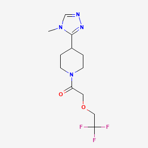 molecular formula C12H17F3N4O2 B7411814 1-[4-(4-Methyl-1,2,4-triazol-3-yl)piperidin-1-yl]-2-(2,2,2-trifluoroethoxy)ethanone 