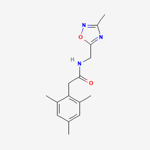 molecular formula C15H19N3O2 B7412712 N-[(3-methyl-1,2,4-oxadiazol-5-yl)methyl]-2-(2,4,6-trimethylphenyl)acetamide 