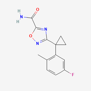 molecular formula C13H12FN3O2 B7416195 3-[1-(5-Fluoro-2-methylphenyl)cyclopropyl]-1,2,4-oxadiazole-5-carboxamide 