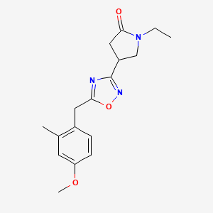 molecular formula C17H21N3O3 B7416238 1-Ethyl-4-[5-[(4-methoxy-2-methylphenyl)methyl]-1,2,4-oxadiazol-3-yl]pyrrolidin-2-one 