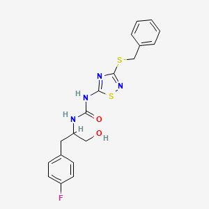 1-(3-Benzylsulfanyl-1,2,4-thiadiazol-5-yl)-3-[1-(4-fluorophenyl)-3-hydroxypropan-2-yl]urea