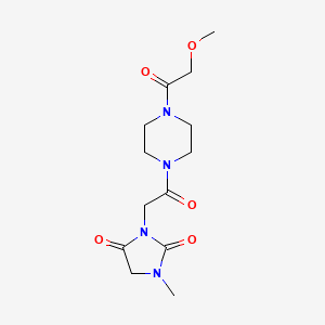 3-[2-[4-(2-Methoxyacetyl)piperazin-1-yl]-2-oxoethyl]-1-methylimidazolidine-2,4-dione