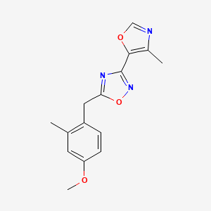 5-[(4-Methoxy-2-methylphenyl)methyl]-3-(4-methyl-1,3-oxazol-5-yl)-1,2,4-oxadiazole