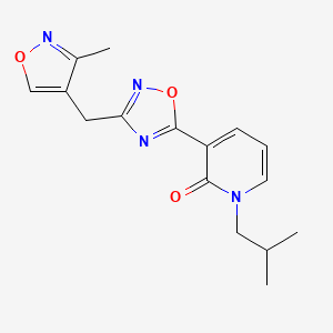 3-[3-[(3-Methyl-1,2-oxazol-4-yl)methyl]-1,2,4-oxadiazol-5-yl]-1-(2-methylpropyl)pyridin-2-one