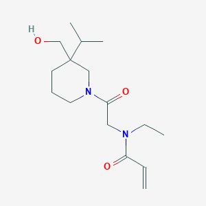 N-ethyl-N-{2-[3-(hydroxymethyl)-3-(propan-2-yl)piperidin-1-yl]-2-oxoethyl}prop-2-enamide