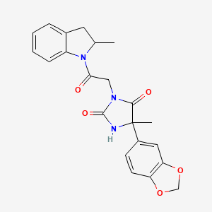 5-(1,3-Benzodioxol-5-yl)-5-methyl-3-[2-(2-methyl-2,3-dihydroindol-1-yl)-2-oxoethyl]imidazolidine-2,4-dione