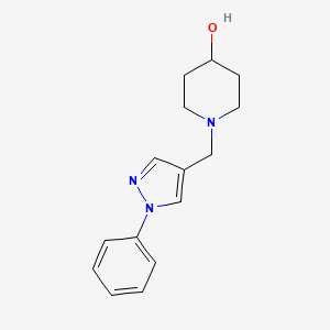 molecular formula C15H19N3O B7496299 1-[(1-Phenylpyrazol-4-yl)methyl]piperidin-4-ol 