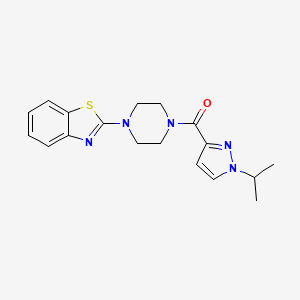 molecular formula C18H21N5OS B7504144 [4-(1,3-Benzothiazol-2-yl)piperazin-1-yl]-(1-propan-2-ylpyrazol-3-yl)methanone 