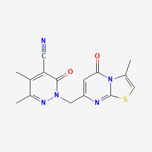 5,6-Dimethyl-2-[(3-methyl-5-oxo-[1,3]thiazolo[3,2-a]pyrimidin-7-yl)methyl]-3-oxopyridazine-4-carbonitrile