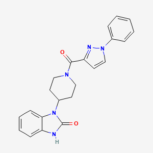 molecular formula C22H21N5O2 B7550385 3-[1-(1-phenylpyrazole-3-carbonyl)piperidin-4-yl]-1H-benzimidazol-2-one 