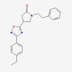 molecular formula C22H23N3O2 B7558295 4-[3-(4-Ethylphenyl)-1,2,4-oxadiazol-5-yl]-1-(2-phenylethyl)pyrrolidin-2-one 