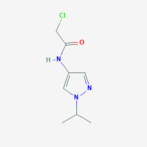 molecular formula C8H12ClN3O B7568534 2-chloro-N-(1-propan-2-ylpyrazol-4-yl)acetamide 