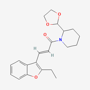 (E)-1-[2-(1,3-dioxolan-2-yl)piperidin-1-yl]-3-(2-ethyl-1-benzofuran-3-yl)prop-2-en-1-one
