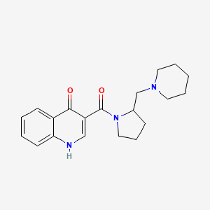 molecular formula C20H25N3O2 B7573068 3-[2-(piperidin-1-ylmethyl)pyrrolidine-1-carbonyl]-1H-quinolin-4-one 