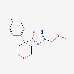 molecular formula C15H17ClN2O3 B7574152 5-[4-(4-Chlorophenyl)oxan-4-yl]-3-(methoxymethyl)-1,2,4-oxadiazole 