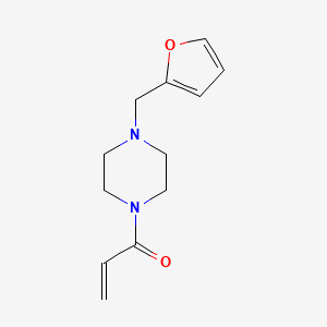 molecular formula C12H16N2O2 B7576088 1-[4-(Furan-2-ylmethyl)piperazin-1-yl]prop-2-en-1-one 
