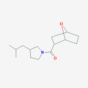 molecular formula C15H25NO2 B7585976 [3-(2-Methylpropyl)pyrrolidin-1-yl]-(7-oxabicyclo[2.2.1]heptan-2-yl)methanone 