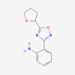 molecular formula C12H13N3O2 B7589407 2-[5-(Oxolan-2-yl)-1,2,4-oxadiazol-3-yl]aniline 