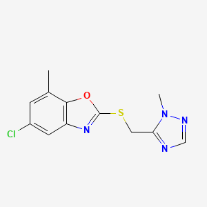 molecular formula C12H11ClN4OS B7591516 5-Chloro-7-methyl-2-[(2-methyl-1,2,4-triazol-3-yl)methylsulfanyl]-1,3-benzoxazole 