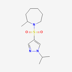 molecular formula C13H23N3O2S B7592037 2-Methyl-1-(1-propan-2-ylpyrazol-4-yl)sulfonylazepane 