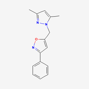 molecular formula C15H15N3O B7593058 5-[(3,5-Dimethylpyrazol-1-yl)methyl]-3-phenyl-1,2-oxazole 