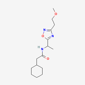 molecular formula C15H25N3O3 B7596685 2-cyclohexyl-N-[1-[3-(2-methoxyethyl)-1,2,4-oxadiazol-5-yl]ethyl]acetamide 