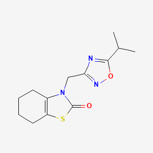 3-[(5-Propan-2-yl-1,2,4-oxadiazol-3-yl)methyl]-4,5,6,7-tetrahydro-1,3-benzothiazol-2-one