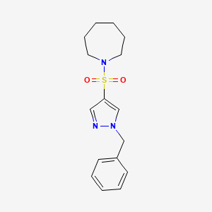 molecular formula C16H21N3O2S B7634998 1-(1-Benzylpyrazol-4-yl)sulfonylazepane 