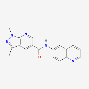 molecular formula C18H15N5O B7635258 1,3-dimethyl-N-quinolin-6-ylpyrazolo[3,4-b]pyridine-5-carboxamide 