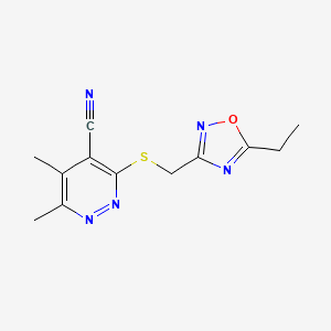molecular formula C12H13N5OS B7636828 3-[(5-Ethyl-1,2,4-oxadiazol-3-yl)methylsulfanyl]-5,6-dimethylpyridazine-4-carbonitrile 