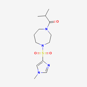 molecular formula C13H22N4O3S B7644235 2-Methyl-1-[4-(1-methylimidazol-4-yl)sulfonyl-1,4-diazepan-1-yl]propan-1-one 