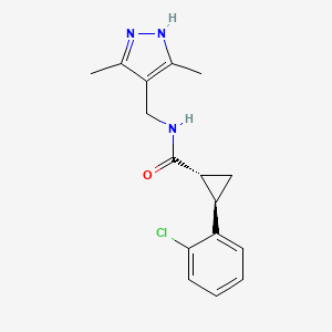 molecular formula C16H18ClN3O B7646948 (1R,2R)-2-(2-chlorophenyl)-N-[(3,5-dimethyl-1H-pyrazol-4-yl)methyl]cyclopropane-1-carboxamide 