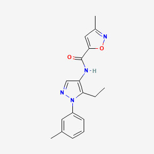 molecular formula C17H18N4O2 B7676844 N-[5-ethyl-1-(3-methylphenyl)pyrazol-4-yl]-3-methyl-1,2-oxazole-5-carboxamide 