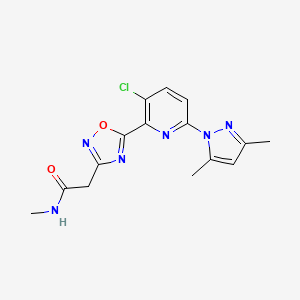 molecular formula C15H15ClN6O2 B7677194 2-[5-[3-chloro-6-(3,5-dimethylpyrazol-1-yl)pyridin-2-yl]-1,2,4-oxadiazol-3-yl]-N-methylacetamide 