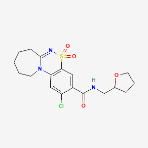 molecular formula C18H22ClN3O4S B7680618 2-chloro-5,5-dioxo-N-(oxolan-2-ylmethyl)-8,9,10,11-tetrahydro-7H-azepino[2,1-c][1,2,4]benzothiadiazine-3-carboxamide 