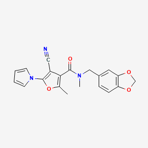 molecular formula C20H17N3O4 B7680644 N-(1,3-benzodioxol-5-ylmethyl)-4-cyano-N,2-dimethyl-5-pyrrol-1-ylfuran-3-carboxamide 