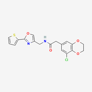 molecular formula C18H15ClN2O4S B7681054 2-(5-chloro-2,3-dihydro-1,4-benzodioxin-7-yl)-N-[(2-thiophen-2-yl-1,3-oxazol-4-yl)methyl]acetamide 