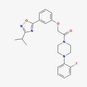 molecular formula C23H25FN4O3 B7684200 1-(4-(2-fluorophenyl)piperazin-1-yl)-2-(3-(3-isopropyl-1,2,4-oxadiazol-5-yl)phenoxy)ethanone 